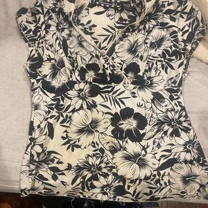 Y2K V - Neck crossbody Floral Black and White Women's Top